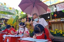 Học sinh náo nức thi vẽ tranh đón xuân Tân Sửu