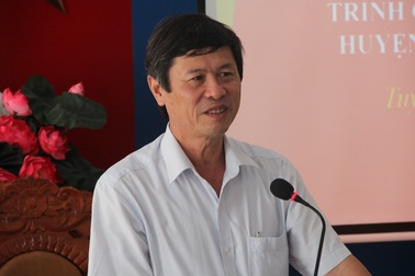 Kỷ luật Cảnh cáo đối với Chủ tịch UBND huyện vì "ưu ái" người nhà