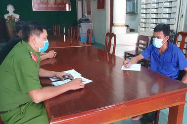 Dùng vỏ lãi chở hàng vạn bao thuốc lá lậu