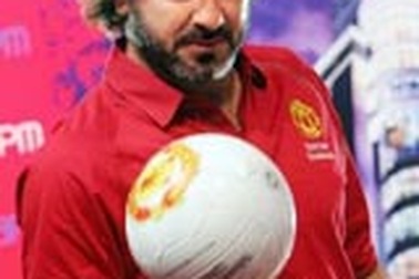 Eric Cantona: “MU không cần Glazer”