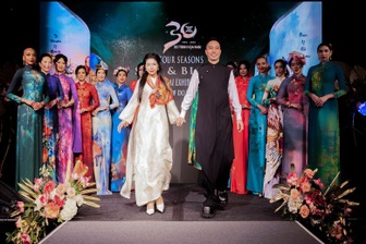 Áo dài trở thành điểm tựa cho phụ nữ Việt khởi nghiệp