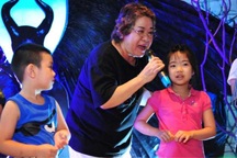 NSƯT Minh Vượng cùng dàn sao "Trẩy hội trăng rằm" với hơn 5000 thiếu nhi