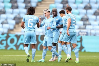 Man City thắng "4 sao" trước thềm trận Siêu Cup Anh với Leicester