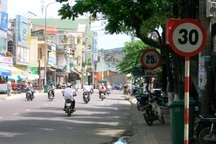 Loại bỏ biển báo hạn chế tốc độ dưới 40km/h trên quốc lộ