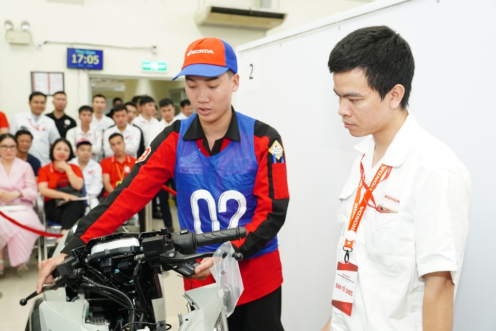 Honda Việt Nam tổ chức thành công Hội thi trải nghiệm khách hàng xuất sắc 2023 - 2 Honda Việt Nam tổ chức thành công Hội thi trải nghiệm khách hàng xuất sắc 2023 - 2
