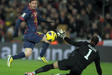 Messi rực sáng, Barcelona thắng đậm Bilbao