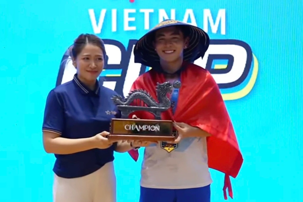 Phúc Huỳnh thắng áp đảo Vinh Hiển, vô địch pickleball châu Á - 1 Phúc Huỳnh thắng áp đảo Vinh Hiển, vô địch pickleball châu Á - 1