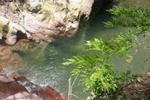 Ba học sinh đuối nước dưới khe