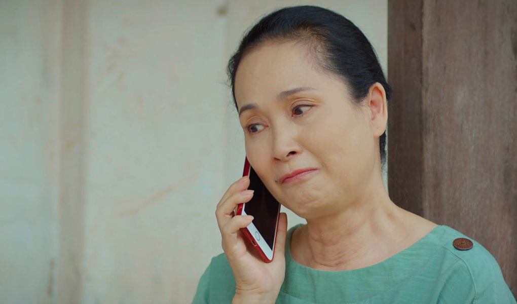 Lan Phương bất ngờ cảm ơn Hồng Đăng, khán giả tiếp tục tranh cãi kết phim - 1 Lan Phương bất ngờ cảm ơn Hồng Đăng, khán giả tiếp tục tranh cãi kết phim - 1