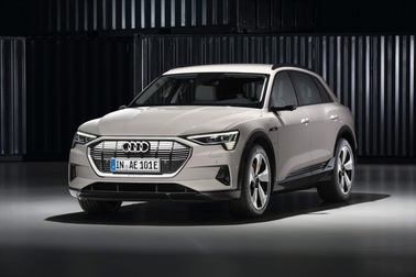Audi tổng tấn công phân khúc xe chạy điện
