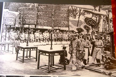 Đời sống cung đình Huế xưa lạ lẫm dưới góc nhìn người Đức