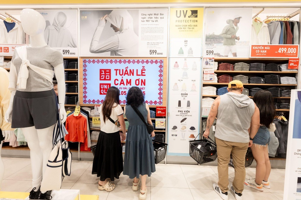 Không khí ngày đầu diễn ra Tuần lễ cảm ơn tại Uniqlo - 4