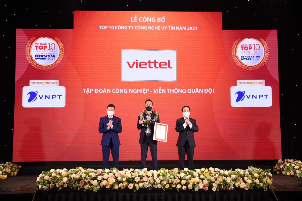 Viettel đứng đầu bảng xếp hạng Top 10 công ty công nghệ thông tin - Viễn thông uy tín - 1 Viettel đứng đầu bảng xếp hạng Top 10 công ty công nghệ thông tin - Viễn thông uy tín - 1