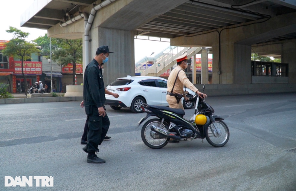 Cô gái trẻ mất trộm xe máy, 141 Hà Nội tìm thấy sau 2 giờ - 2 Cô gái trẻ mất trộm xe máy, 141 Hà Nội tìm thấy sau 2 giờ - 2