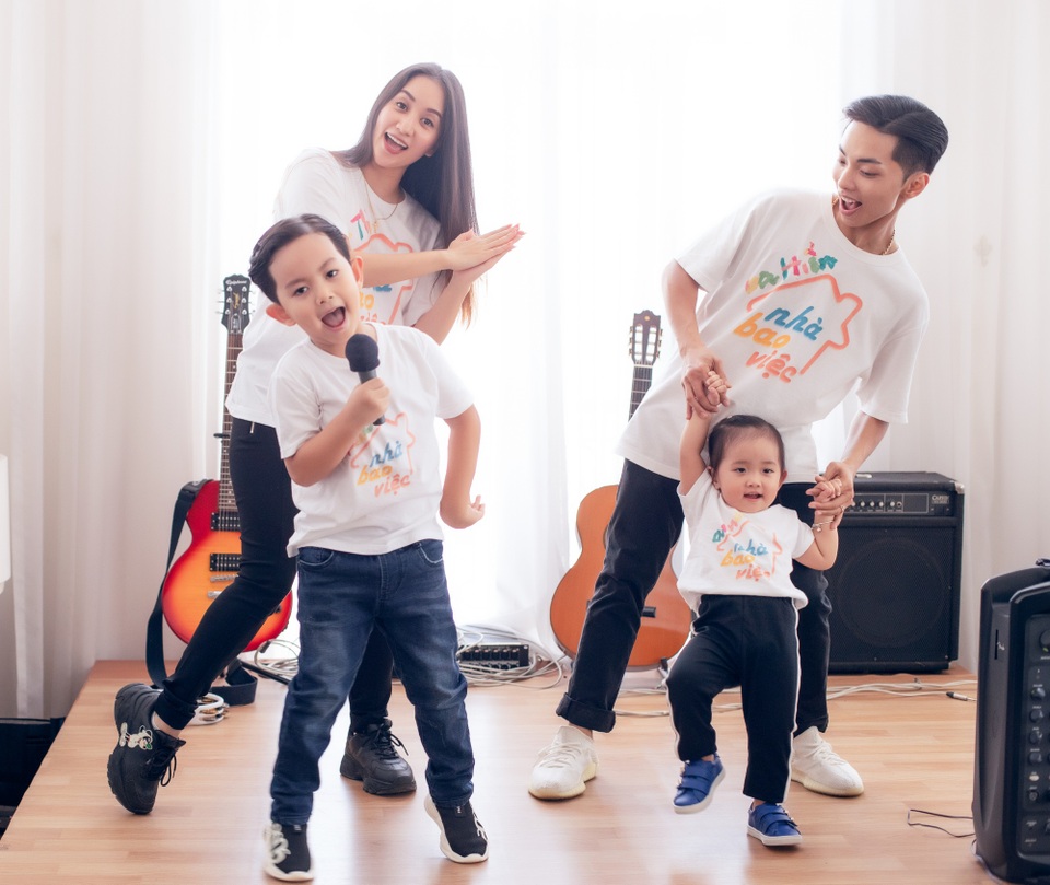 Khoảnh khắc ấm lòng của gia đình Khánh Thi giữa dịch Covid-19 - 9