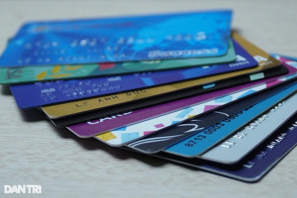 Từ hôm nay thẻ ATM bị khai tử, vay 300 triệu đồng không cần thế chấp - 1 Từ hôm nay thẻ ATM bị khai tử, vay 300 triệu đồng không cần thế chấp - 1