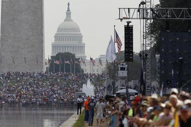 Hàng chục nghìn người tuần hành tại thủ đô Mỹ
