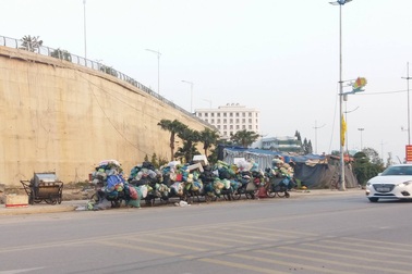 Chủ bãi rác đã đồng ý cho thành phố Hạ Long đổ rác trở lại
