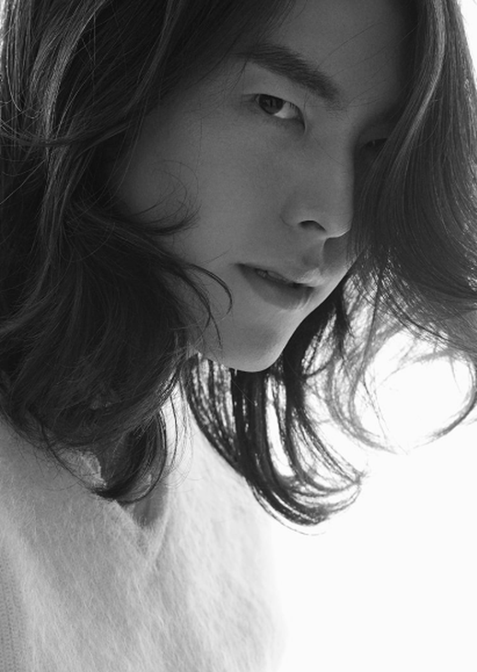 Bất ngờ với hình ảnh lãng tử của tài tử bị ung thư Kim Woo Bin - 1 Bất ngờ với hình ảnh lãng tử của tài tử bị ung thư Kim Woo Bin - 1