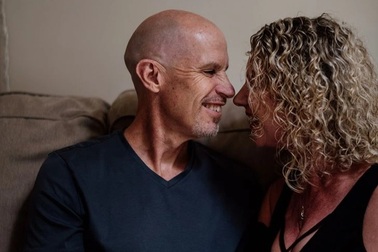 Chuyện cảm động về người chồng mất trí nhớ tìm lại được tình yêu với vợ