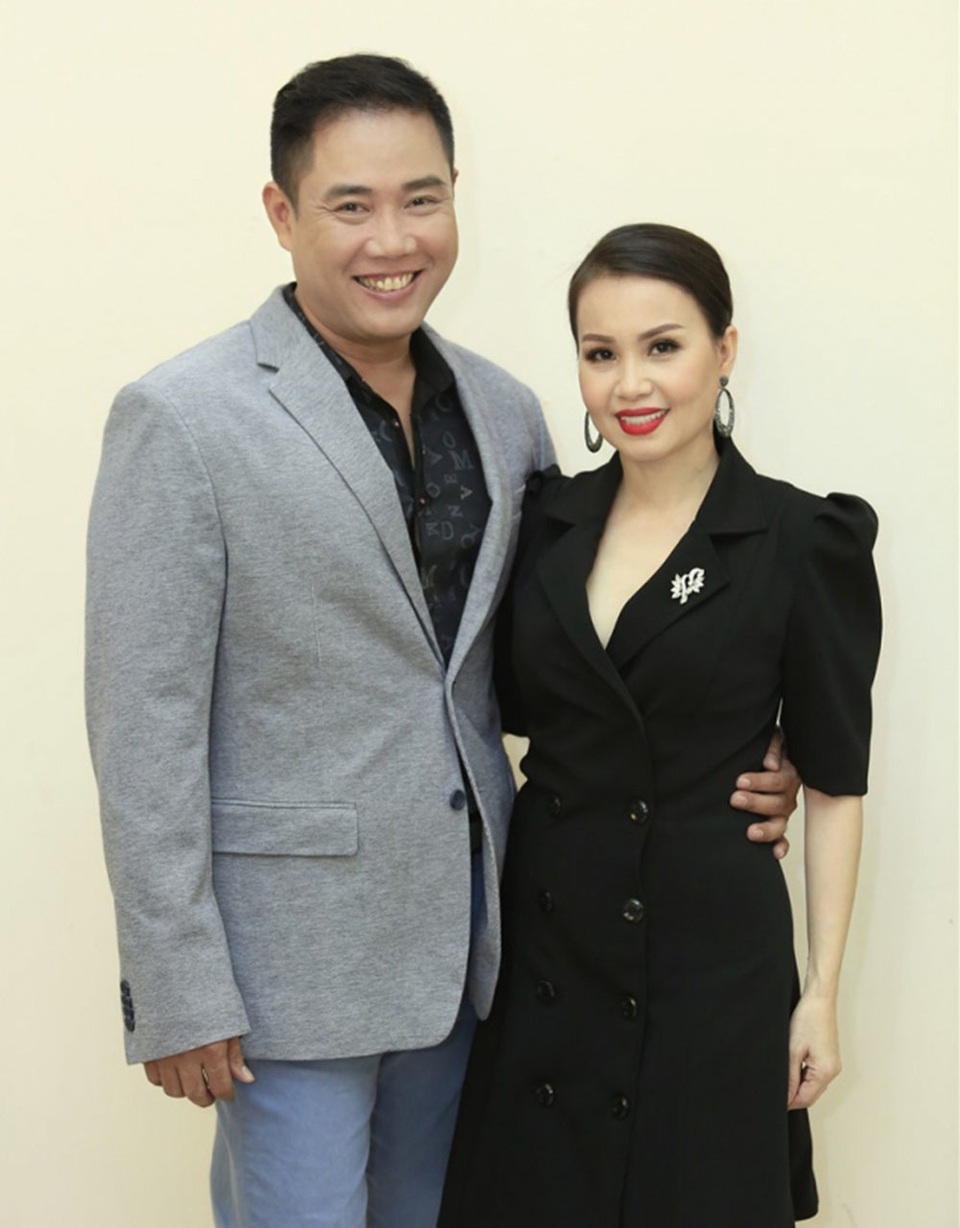 Cẩm Ly: “Ông xã dễ với người ngoài, khắt khe với vợ” - 3 Cẩm Ly: “Ông xã dễ với người ngoài, khắt khe với vợ” - 3