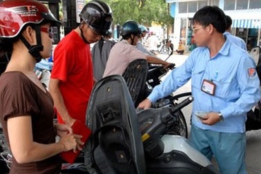 Giá cả thị trường vẫn cần bàn tay Nhà nước