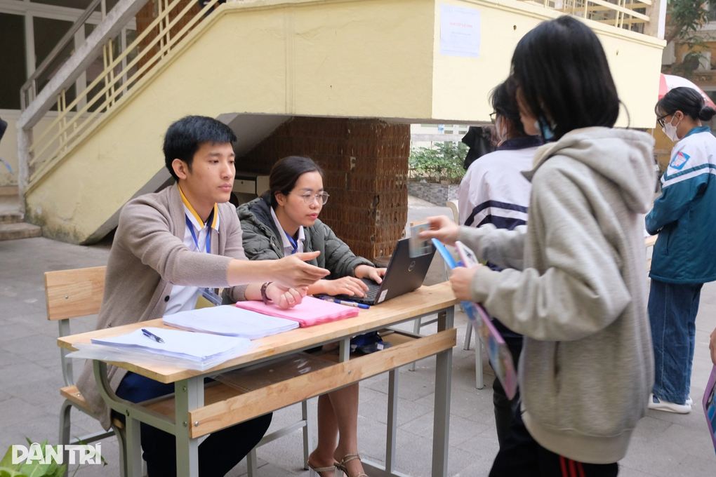 Sáng nay, thí sinh thi đánh giá năng lực của ĐH Quốc gia Hà Nội đợt 1 - 3