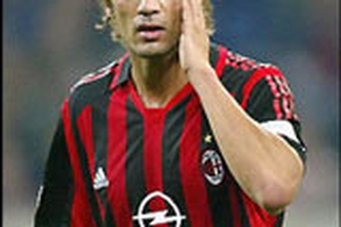 Paolo Maldini sẽ ra sân trong trận gặp Juventus 