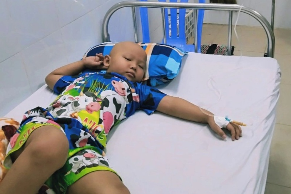 Cha mất việc vì Covid-19 tại Bình Dương, ở nhà con trai cầu xin sự sống - 1 Cha mất việc vì Covid-19 tại Bình Dương, ở nhà con trai cầu xin sự sống - 1