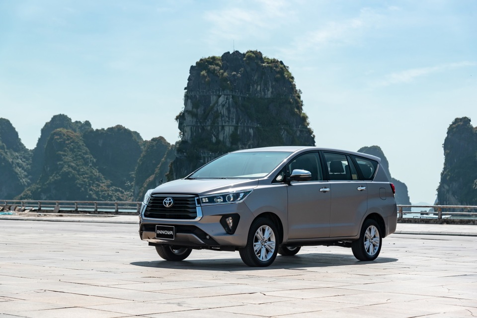 Đánh giá Toyota Innova: Thay đổi để phục vụ người dùng tốt hơn - 4 Đánh giá Toyota Innova: Thay đổi để phục vụ người dùng tốt hơn - 4