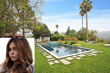 Thăm căn hộ tiện nghi của sao 18 tuổi Miley Cyrus 