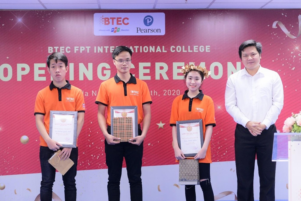 Nữ cường nhân IT BTEC FPT chia sẻ bí quyết để có thành tích khủng - 1 Nữ cường nhân IT BTEC FPT chia sẻ bí quyết để có thành tích khủng - 1