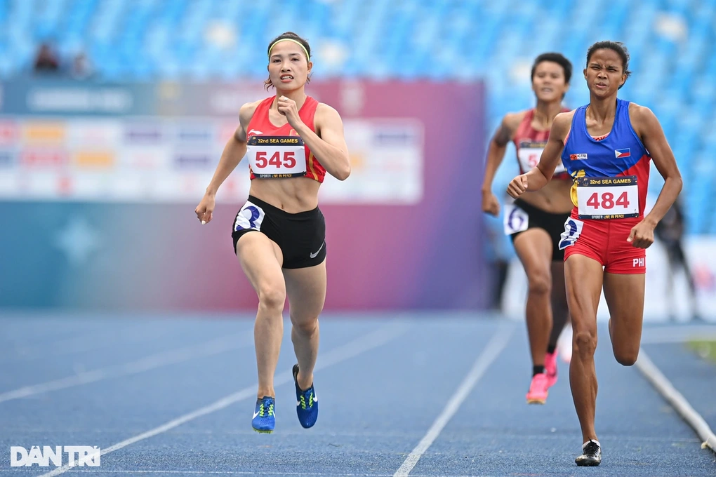 Nữ thượng úy từng hoãn cưới đấu SEA Games chụp ảnh cưới với chồng quân nhân - 2 Nữ thượng úy từng hoãn cưới đấu SEA Games chụp ảnh cưới với chồng quân nhân - 2