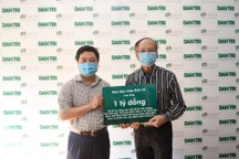 Bạn đọc Dân trí tiếp tục ủng hộ tuyến đầu chống “giặc” Covid - 19