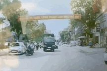 Không nhường đường cho người đi sai - Việc đúng sao phải ngại?