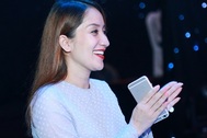 Khánh Thi "bế" bụng bầu cổ vũ Chi Pu dẫn Bước nhảy hoàn vũ nhí