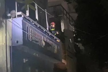 Cháy nhà 3 tầng ở TPHCM, 2 người tử vong