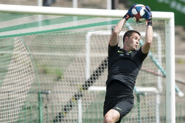 Filip Nguyễn ngồi ngoài trong ngày CH Czech thua Scotland