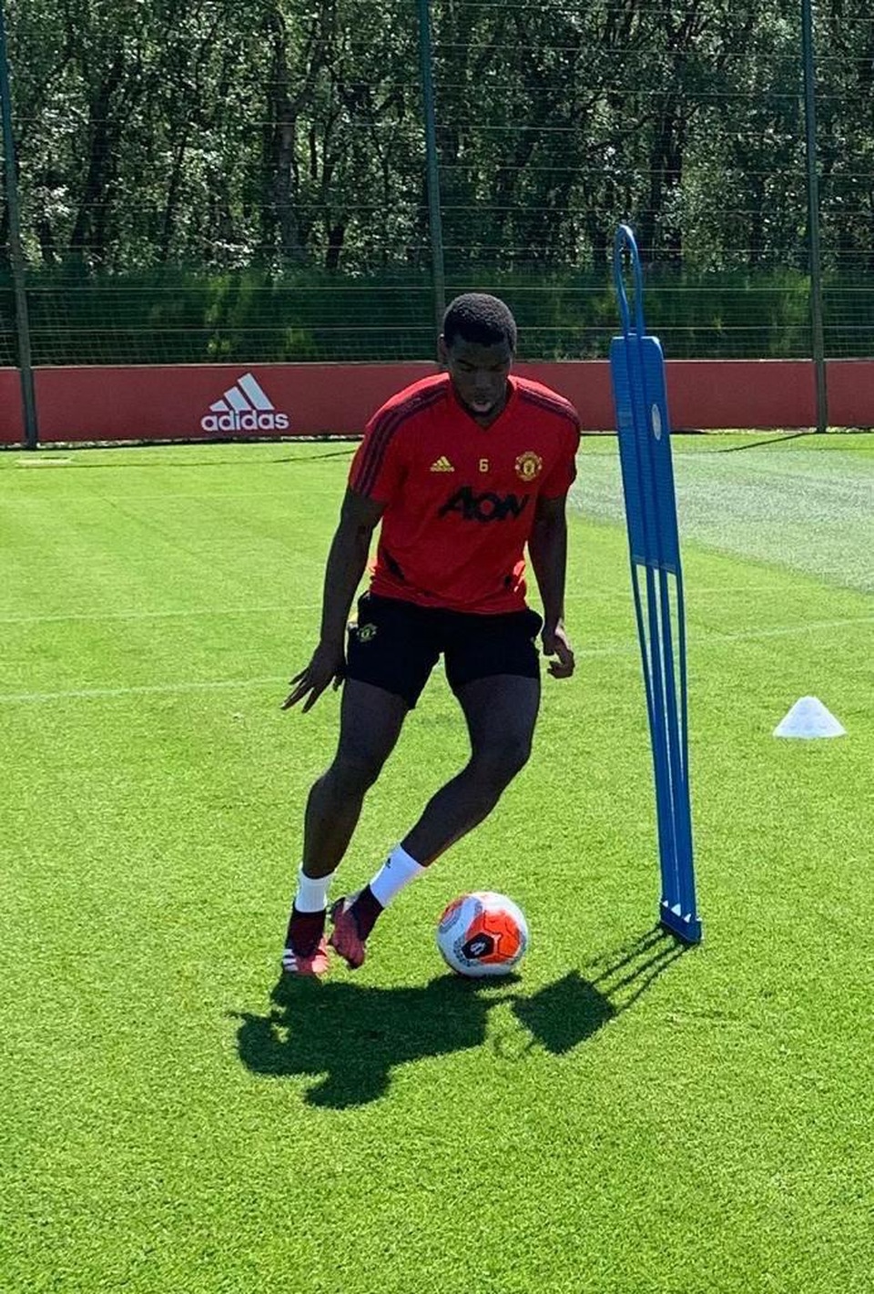 Cầu thủ Man Utd háo hức được trở lại khu tập ở Carrington - 5 Cầu thủ Man Utd háo hức được trở lại khu tập ở Carrington - 5