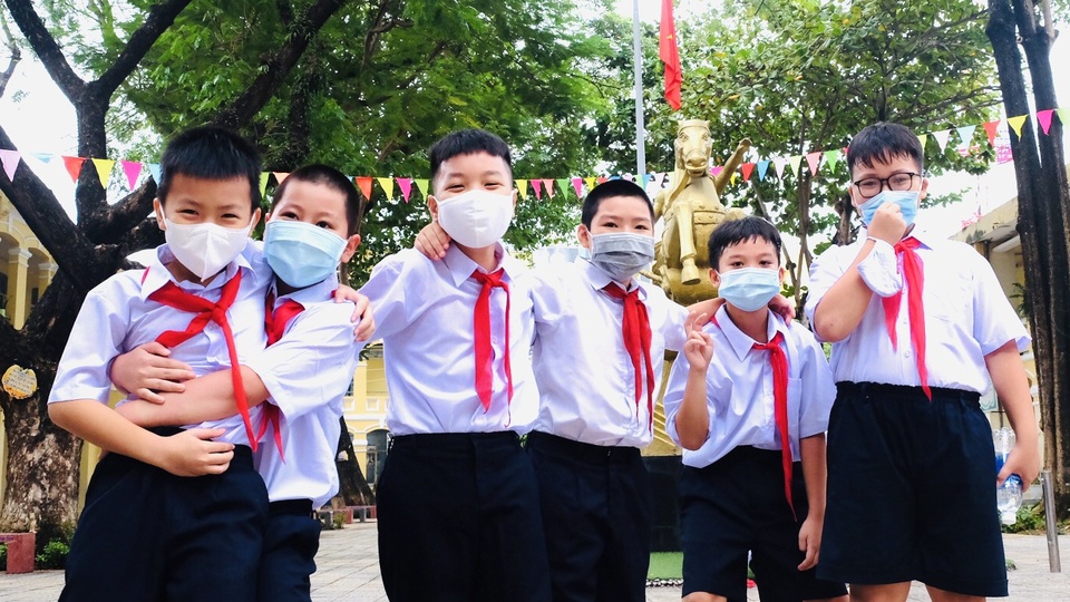 Mưa to, học sinh Đà Nẵng nghỉ học từ trưa nay 8/10 - 1