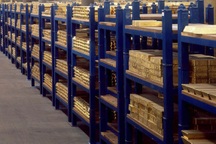 Sau Mỹ, Anh tuyên bố trừng phạt kho vàng 2.300 tấn của Nga