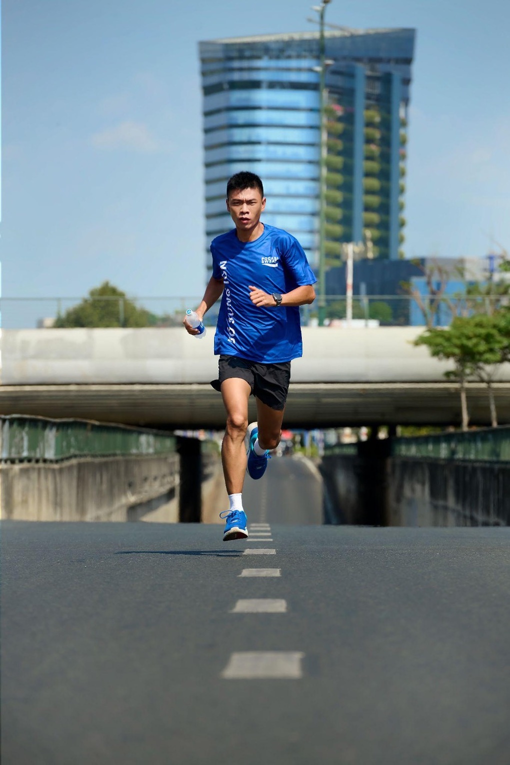 Pocari Sweat Việt Nam đồng hành cùng Hứa Thuận Long đến Tokyo Marathon 2024 - 2 Pocari Sweat Việt Nam đồng hành cùng Hứa Thuận Long đến Tokyo Marathon 2024 - 2