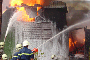 Ưu tiên đầu tư phương tiện chữa cháy hiện đại cho Hà Nội, TPHCM 