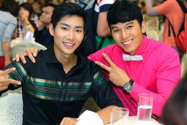 Siêu mẫu Hữu Long “chạy sô” ngay sau phần thi Bước nhảy hoàn vũ