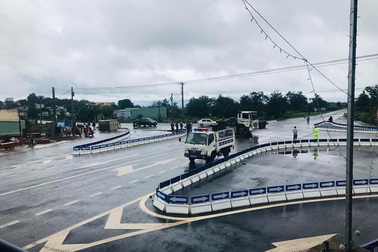 Đường 250 tỷ chưa bàn giao đã sạt lở: Nhiều “ngã tư tử thần”!