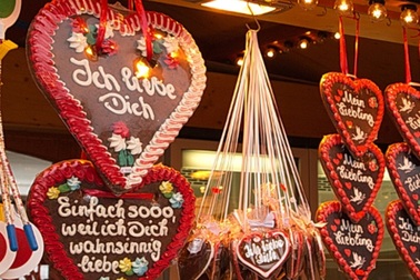 Dạo quanh thế giới với các phong tục trong ngày lễ Valentine