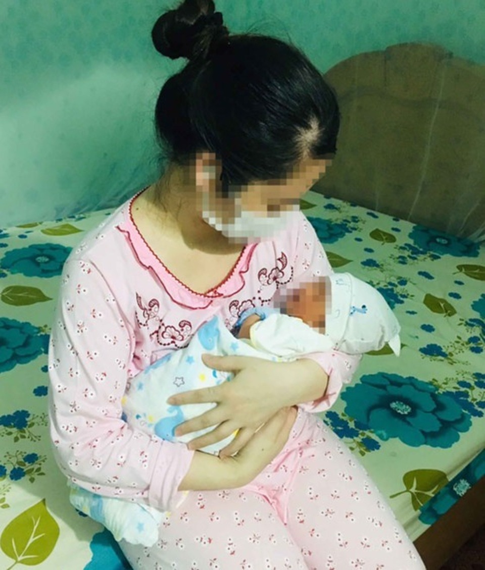 Chuyến vượt cạn khó quên của sản phụ trong con hẻm bị phong tỏa - 5 Chuyến vượt cạn khó quên của sản phụ trong con hẻm bị phong tỏa - 5