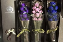 Hoa hồng sáp thơm: Mua buôn giá 1, bán lãi 10