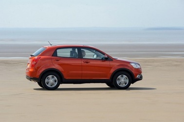 SsangYong ra mắt phiên bản giá rẻ của xe Korando