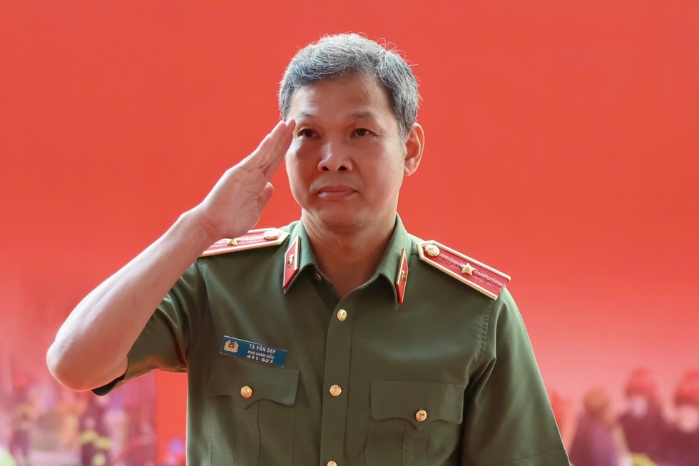 Nghẹt thở với cuộc diễn tập PCCC lớn nhất năm ở TPHCM - 1 Nghẹt thở với cuộc diễn tập PCCC lớn nhất năm ở TPHCM - 1